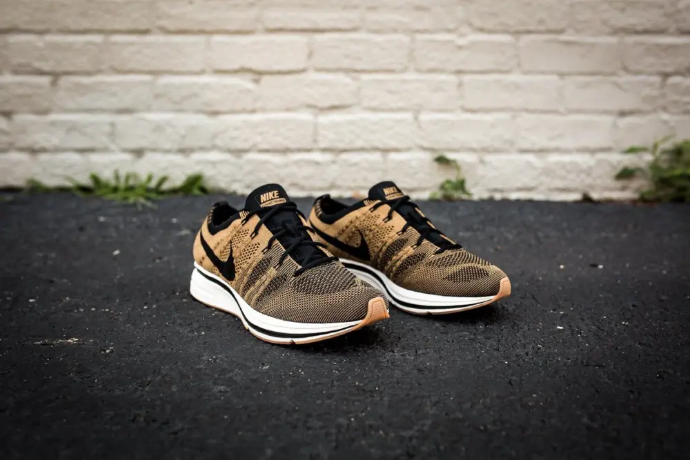 Alternative view of Giày Nike Flyknit Trainer 'Golden Beige'  AH8396-203