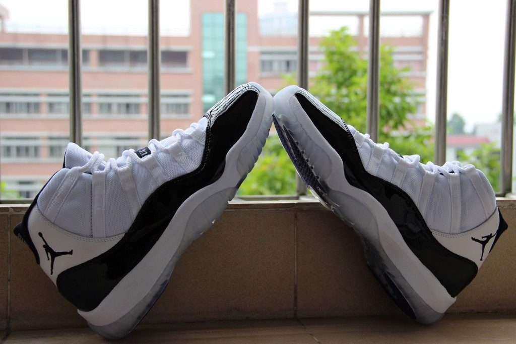 Giày Nike Air Jordan 11 Retro 'Concord' 2011 378037-107 - Ảnh 7