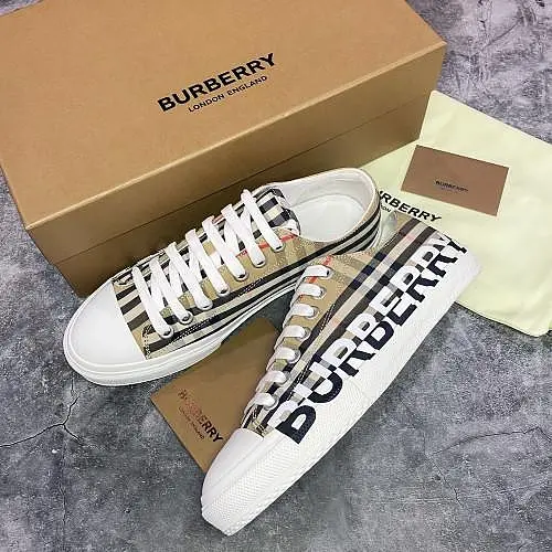 Giày Burberry Vintage check low-top sneakers 8024149 - Ảnh 2