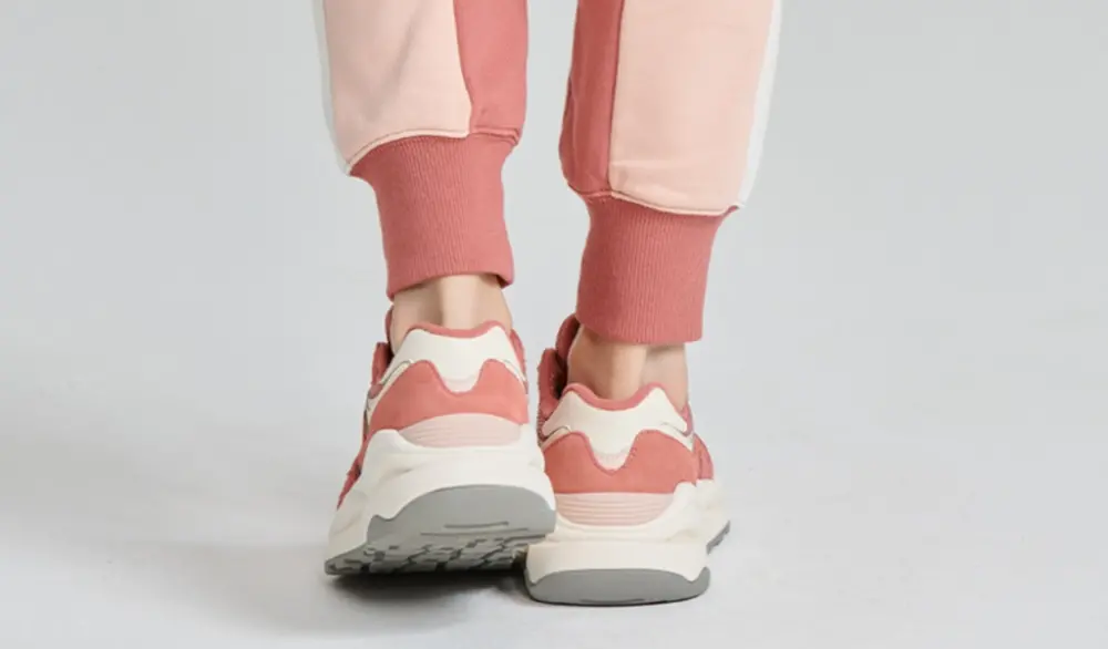 Alternative view of Giày New Balance Wmns 5740 'Black Oyster Pink' W5740HG1