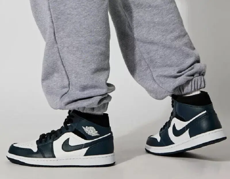 Giày Nike Air Jordan 1 Mid GS 'Armory Navy' 554725-411 - Ảnh 7