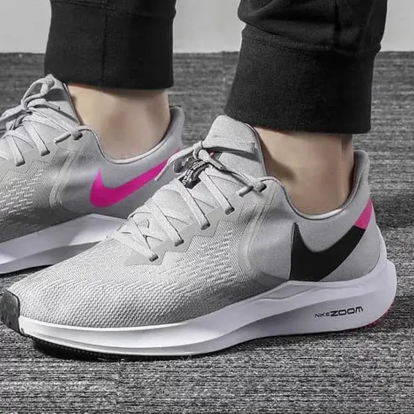 Alternative view of Giày Nike Air Zoom Winflo 6 'Grey Pink' AQ7497-011