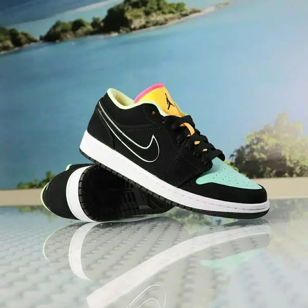 Giày Nike Air Jordan 1 Low SE GS 'Aurora Green' CV9844-013 - Ảnh 3
