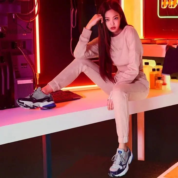 Alternative view of Giày Adidas Wmns Falcon 'Purple Grey' DB2689