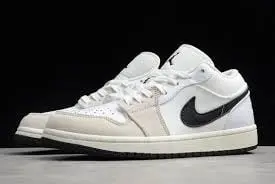 Alternative view of Giày Nike Air Jordan 1 Low 'Astrograbber' DC3533-100