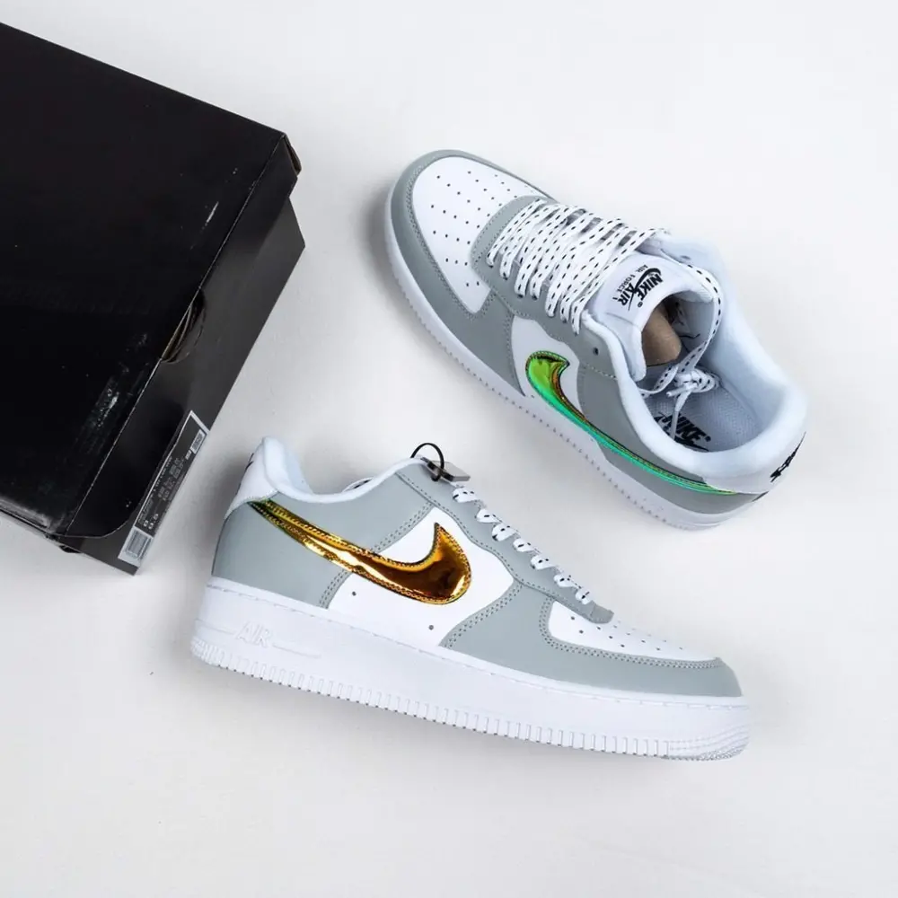 Alternative view of Giày Nike Air Force 1 Metallic Summit White DC9029-100
