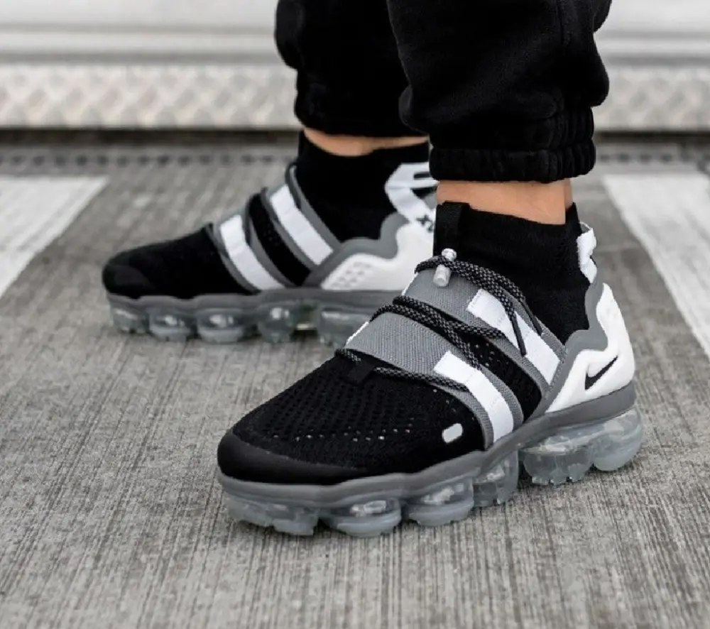 Alternative view of Giày Nike Air VaporMax Flyknit Utility 'Cool Grey' AH6834-003