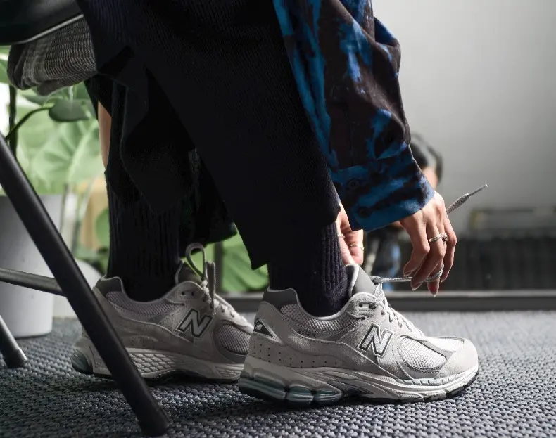 Alternative view of Giày New Balance 2002R 'Grey' ML2002R0
