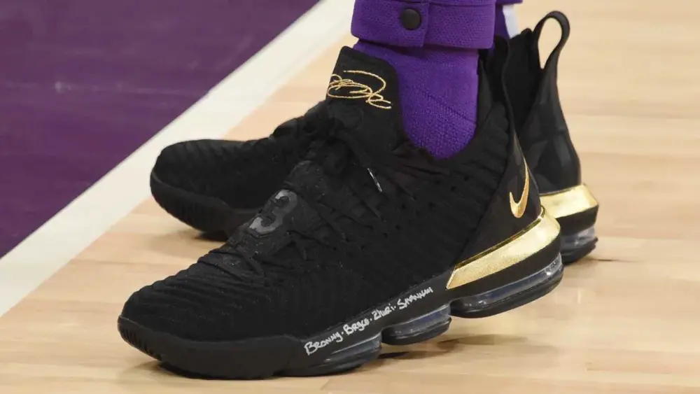 Alternative view of Giày Nike LeBron 16 EP 'I'm King' BQ5969-007