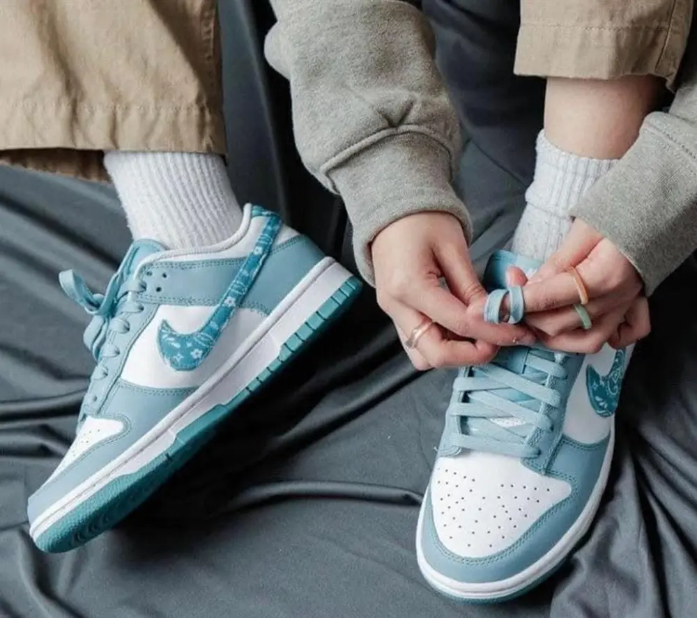 Alternative view of Giày Nike Dunk Low 'Blue Paisley' DH4401-101