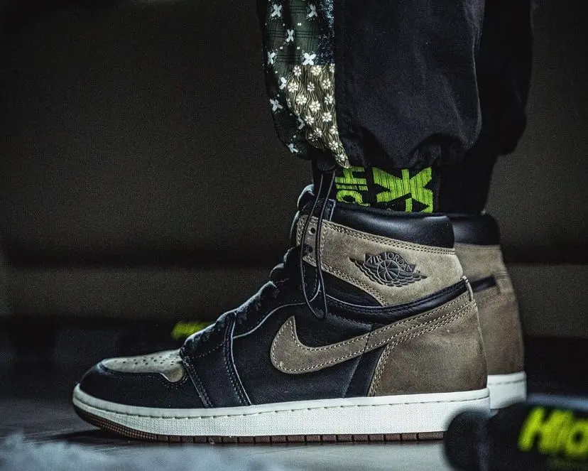 Alternative view of Giày Nike Air Jordan 1 Retro High OG 'Palomino' DZ5485-020