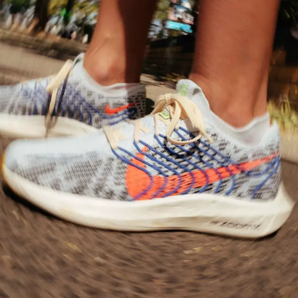 Giày Nike Pegasus Turbo NN 'Pure Platinum Bright Crimson' DM3414-002 - Ảnh 3