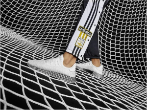 Alternative view of Giày Adidas Deerupt Runner 'White Black' B41767