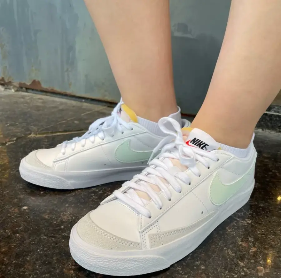 Alternative view of Giày Nike Blazer Low '77 'White Barely Green' DC4769-111
