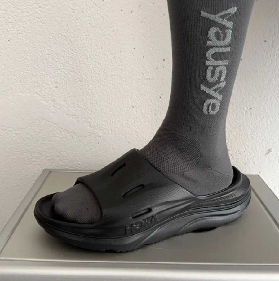 Dép Hoka Ora Recovery Slide 3 Slippers Black 1135061-BBLC - Ảnh 2