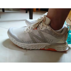 Alternative view of Giày New Balance Hierro 'Beige Orange' MTHIERY6