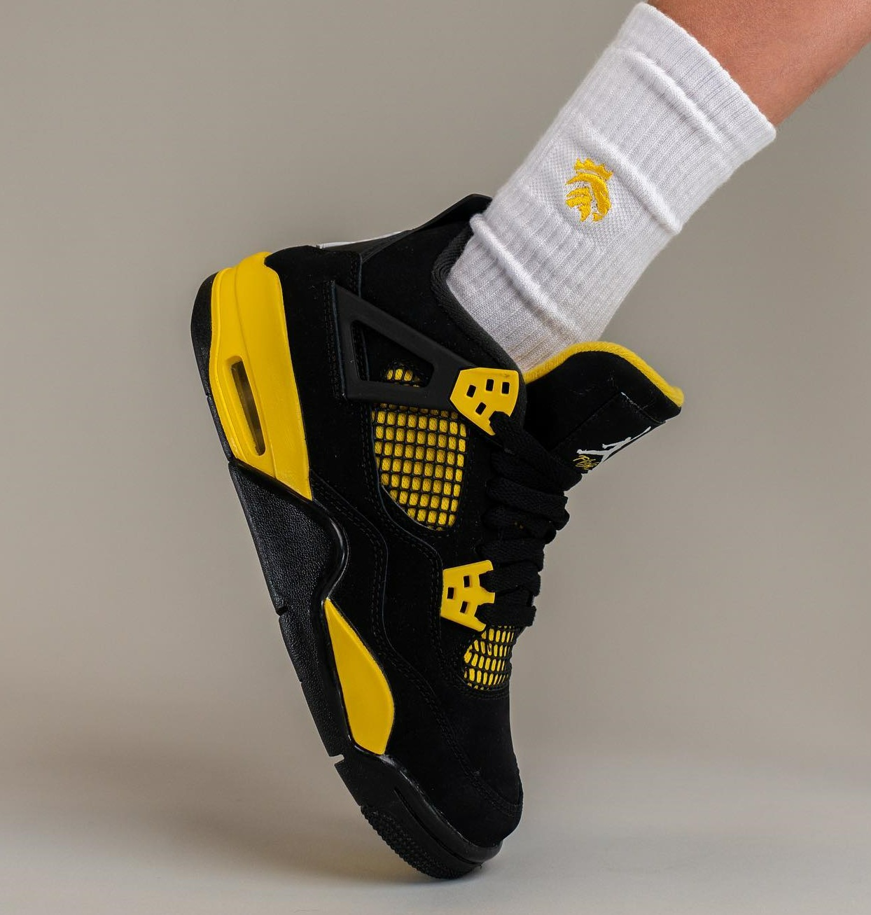 Giày Nike Air Jordan 4 Retro 2023 'Thunder' DH6927-017 - Ảnh 3