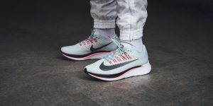 Alternative view of Giày Nike Zoom Fly 'Barely Grey' 880848-009