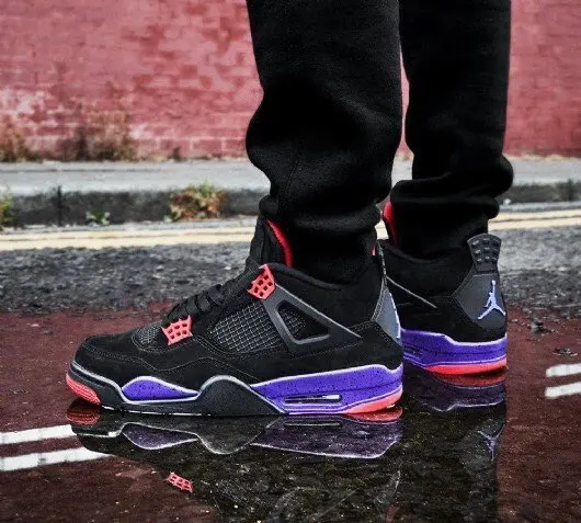 Alternative view of Giày Nike Air Jordan 4 Retro NRG 'Raptors Drake Signature' AQ3816-056
