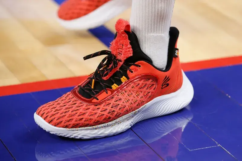 Alternative view of Giày Under Armour Curry Flow 9 'Sesame Street Elmo' 3024248-603