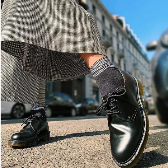 Giày Dr. Martens 1461 PW Black Smooth Leather 10078001 - Ảnh 4