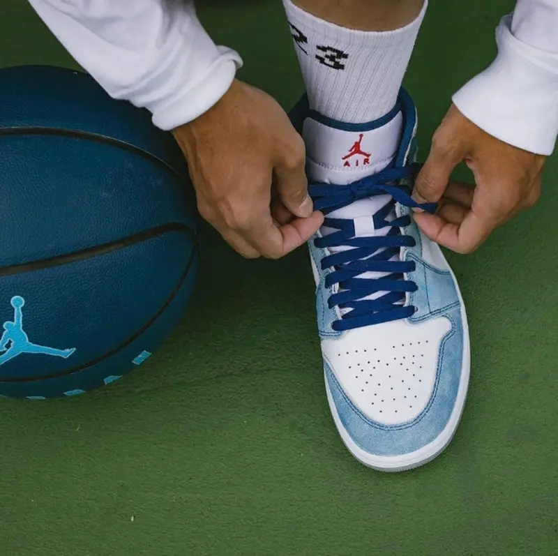 Giày Nike Air Jordan 1 Mid 'French Blue Fire Red' DN3706-401 - Ảnh 7