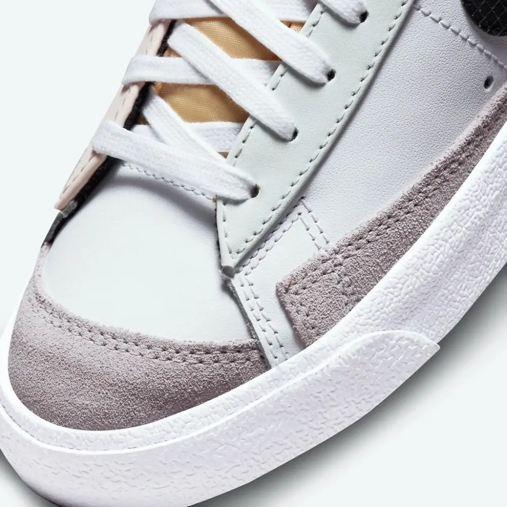 Giày Nike Wmns Blazer Mid '77 'Have A Good Game' DO2331-101 - Ảnh 4