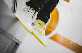 Giày Nike Air Jordan 1 Retro High OG 'First Class Flight' 555088-170 - Ảnh 4