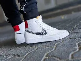 Giày Nike Blazer Mid '77 Vintage 'Brushstroke Swoosh' DC4838-100 - Ảnh 3