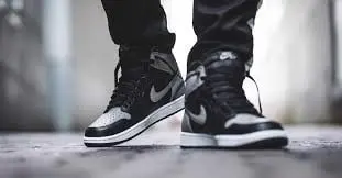 Giày Nike Air Jordan 1 Retro High OG 'Shadow' 2018 555088-013 - Ảnh 3