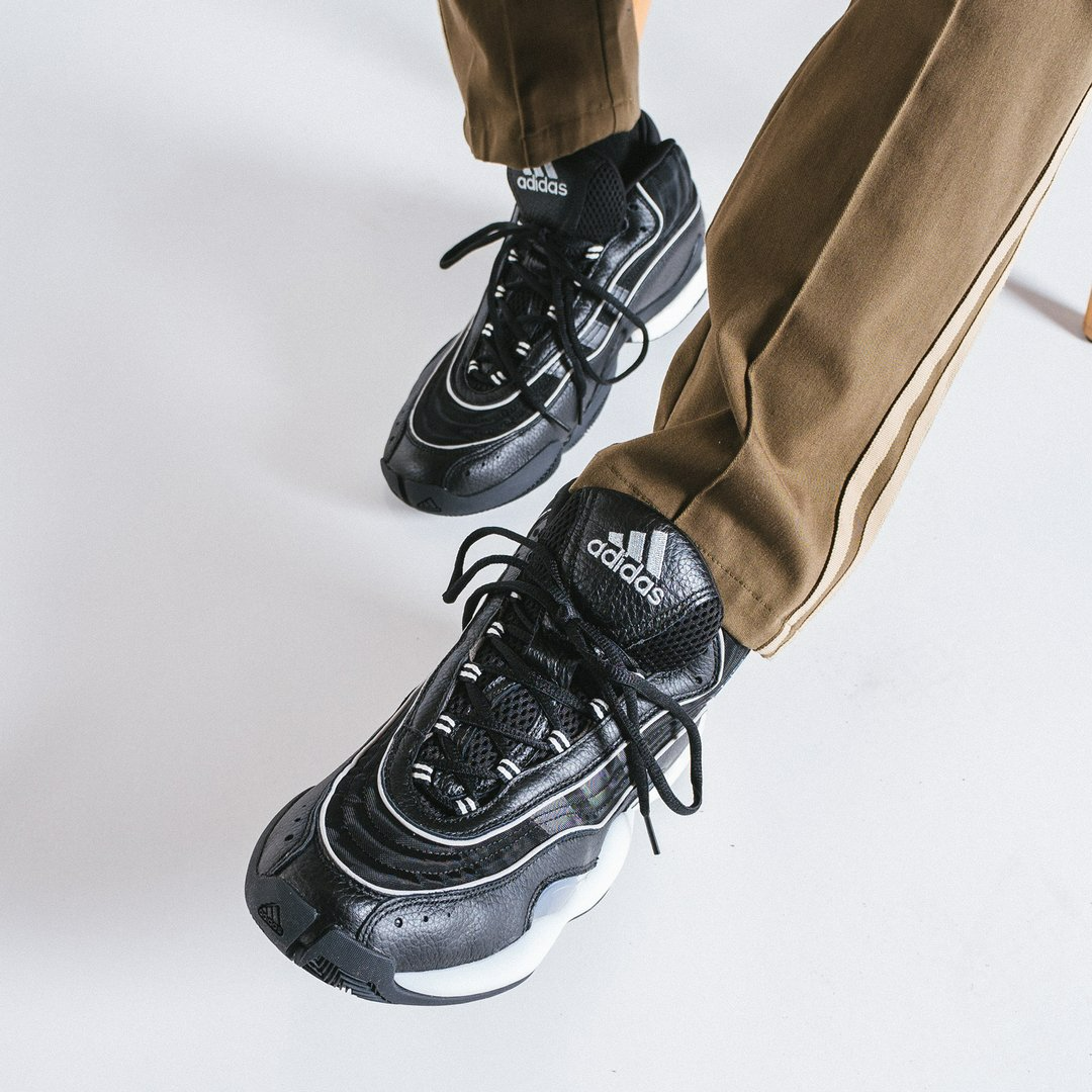 Giày Adidas 98 Crazy BYW 'Core Black' G26807 - Ảnh 2