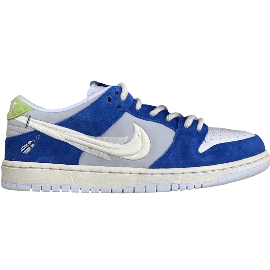 Giày Nike Dunk Low Pro SB 'Fly Streetwear' DQ5130-400