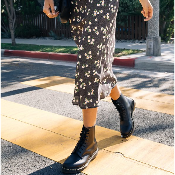 Giày Dr. Martens Wmns 1460 Nappa Leather Lace Up Boot 'Black' 11821002 - Ảnh 2