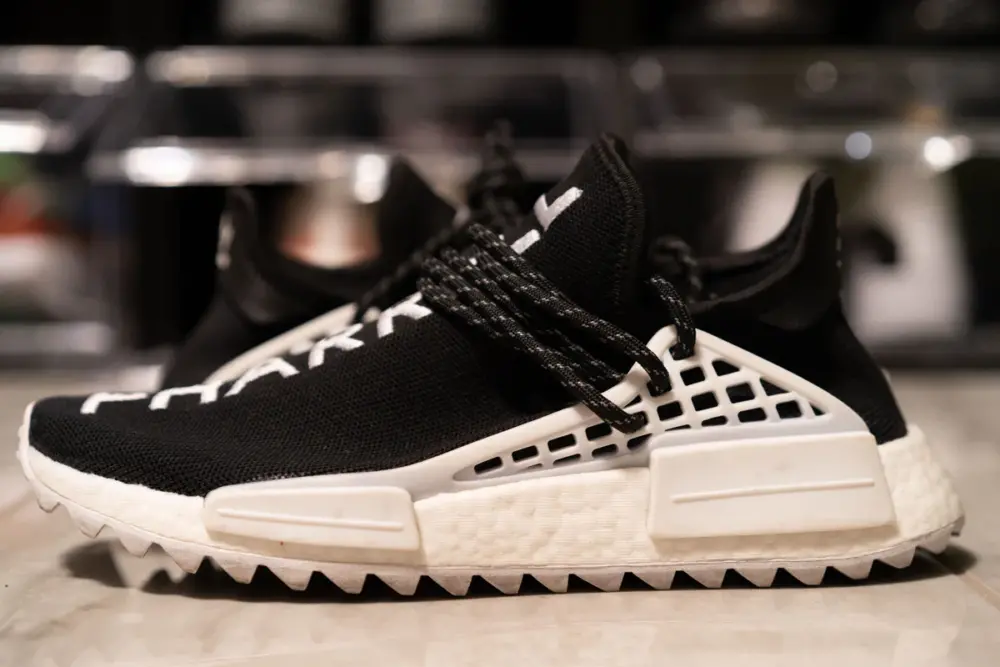 Giày Adidas Pharrell x Chanel x NMD Human Race Trail 'Chanel' D97921 - Ảnh 4