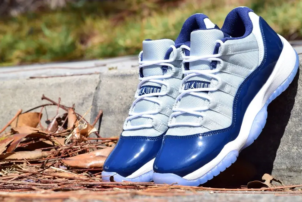 Giày Nike Air Jordan 11 Retro Low BG 'Georgetown' 528896-007 - Ảnh 3