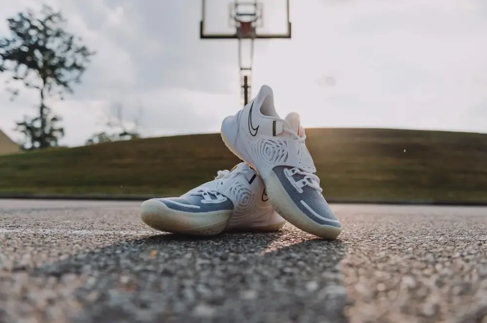 Giày Nike Kyrie Low 3 'Eclipse' CJ1286-100 - Ảnh 4