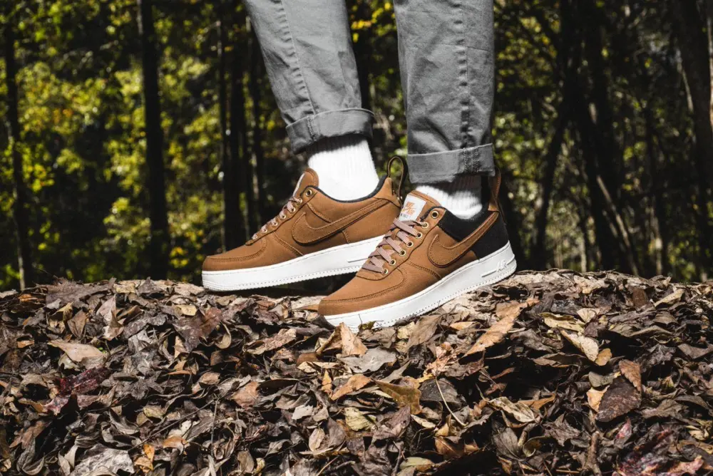 Alternative view of Nike Air Force 1 Low Carhartt WIP 'Ale Brown' AV4113-200