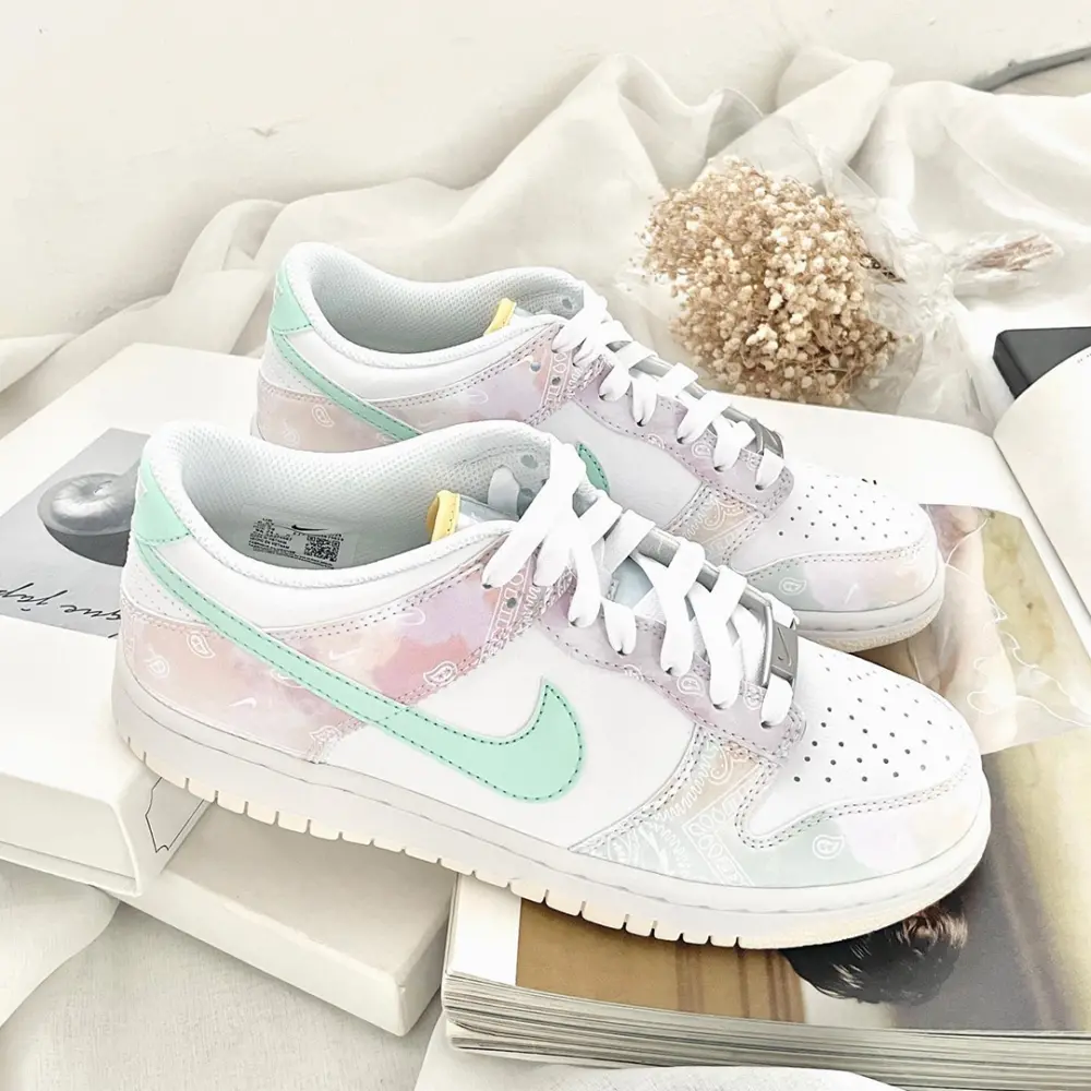 Alternative view of Giày Nike Dunk Low 'Pastel Paisley' FJ7707-131