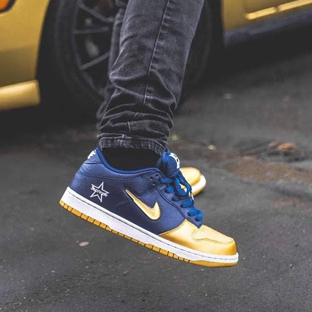 Giày Nike Supreme x Dunk SB Low QS 'Metallic Gold' CK3480-700 - Ảnh 5