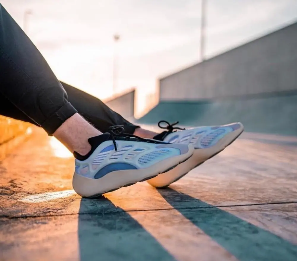 Giày Adidas Yeezy 700 V3 'Arzareth' G54850 - Ảnh 3