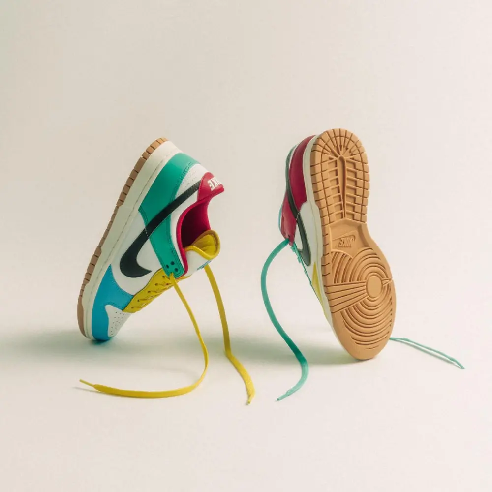 Alternative view of Giày Nike Dunk Low SE GS 'Free.99 - White' CZ2496-100