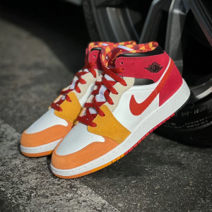Alternative view of Giày Nike Air Jordan 1 Mid SE GS 'Picnic' DX2460-601