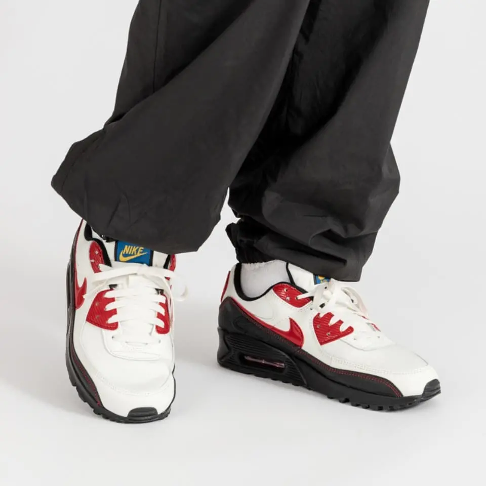 Alternative view of Giày Nike Air Max 90 SE 'Sail University Red' DX3276-133