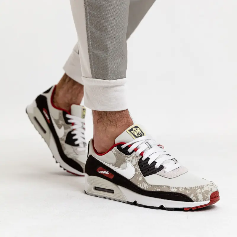 Alternative view of Giày Nike Air Max 90 'Social FC' DX3576-001