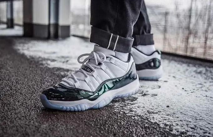 Giày Nike Air Jordan 11 Retro Low 'Emerald' 528895-145 - Ảnh 5