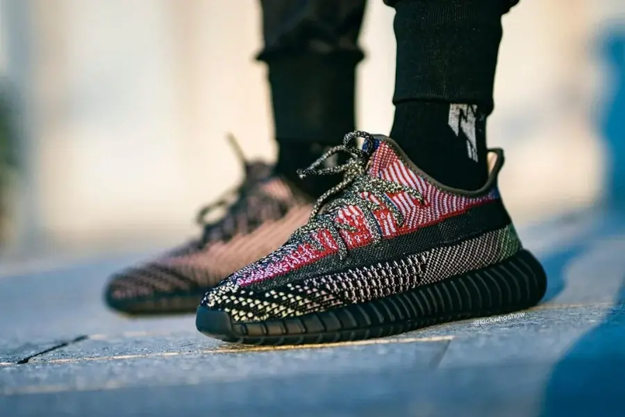Giày Adidas Yeezy Boost 350 V2 'Yecheil Reflective' FX4145 - Ảnh 4