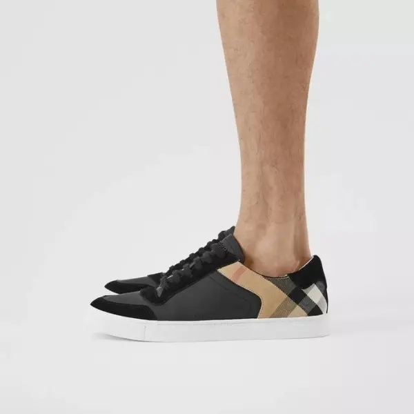 Alternative view of Giày Burberry Leather, Suede and House Check Black 80241241