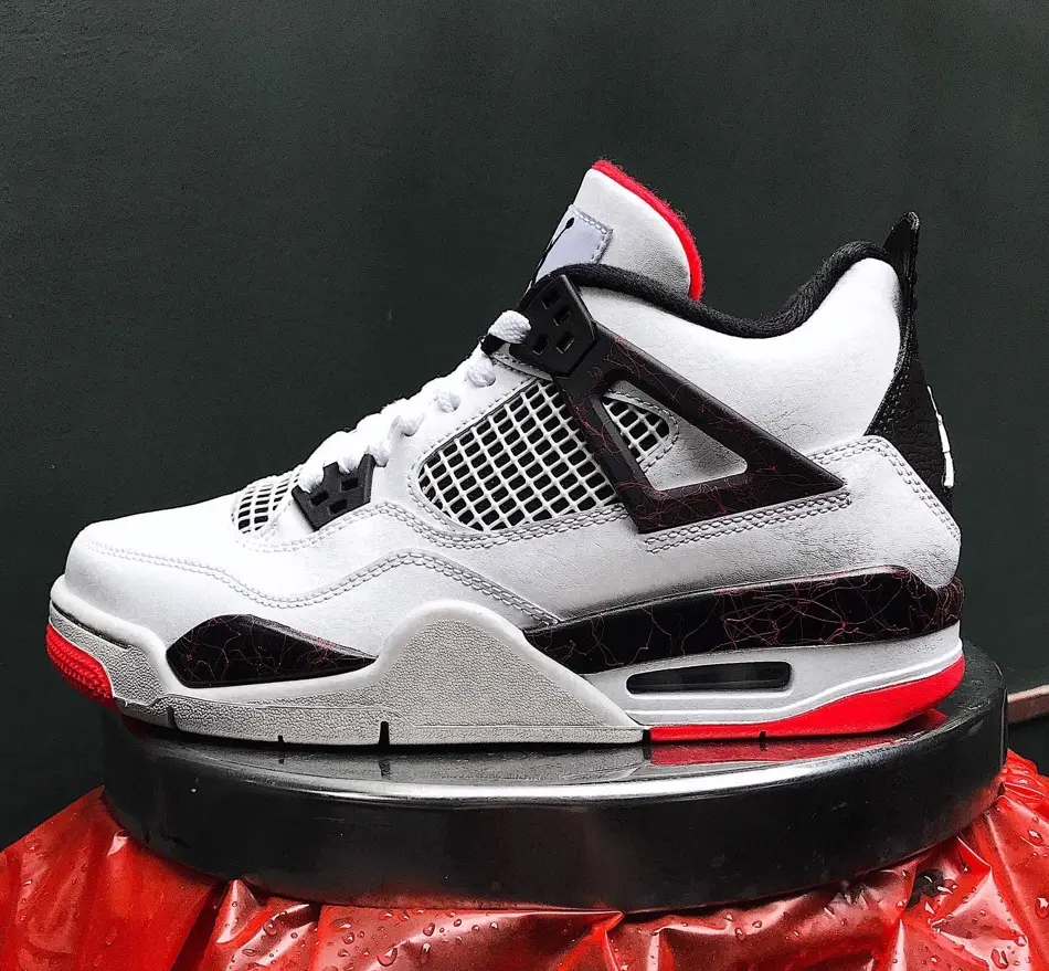 Alternative view of Giày Nike Air Jordan 4 Retro GS 'Pale Citron' 408452-116