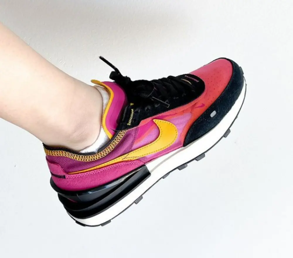 Giày Nike Waffle One GS 'Active Fuchsia' DC0481-600 - Ảnh 3