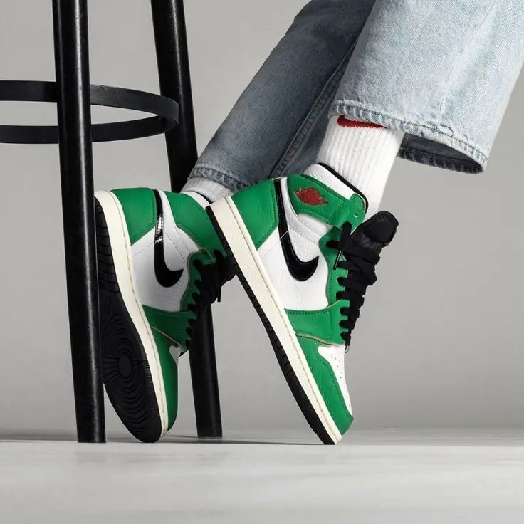 Giày Nike Air Jordan 1 Retro High 'Lucky Green' (W) DB4612-300 - Ảnh 5